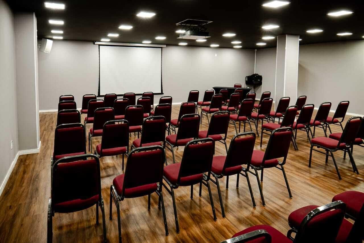 Sala de Reuniones Nobile Suites Diamond