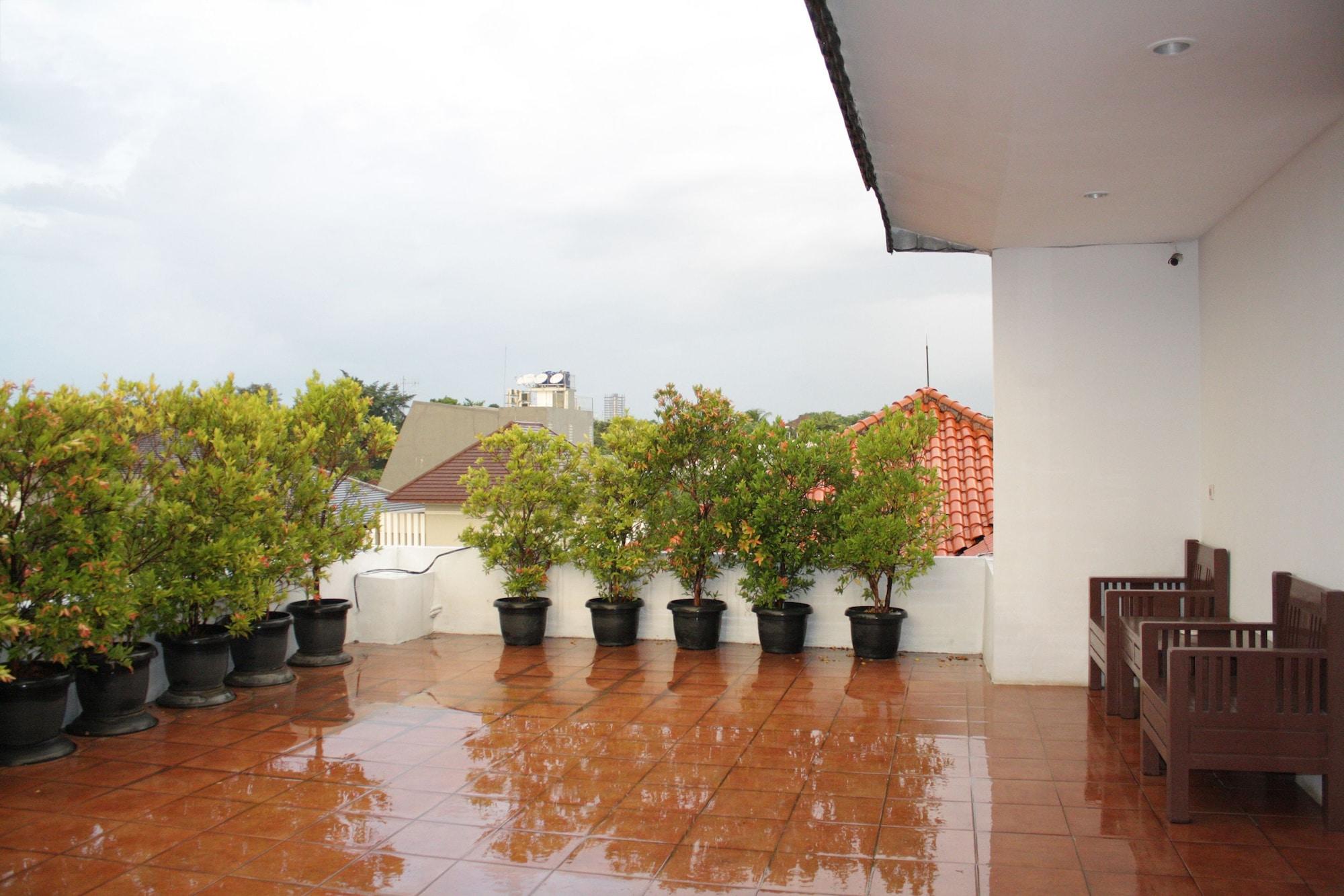 Vista Exterior OYO 245 Juana 21