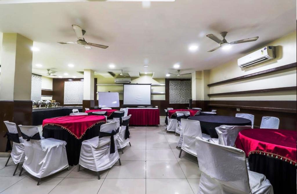 Centro de Negocios Hotel Mandakini Plaza