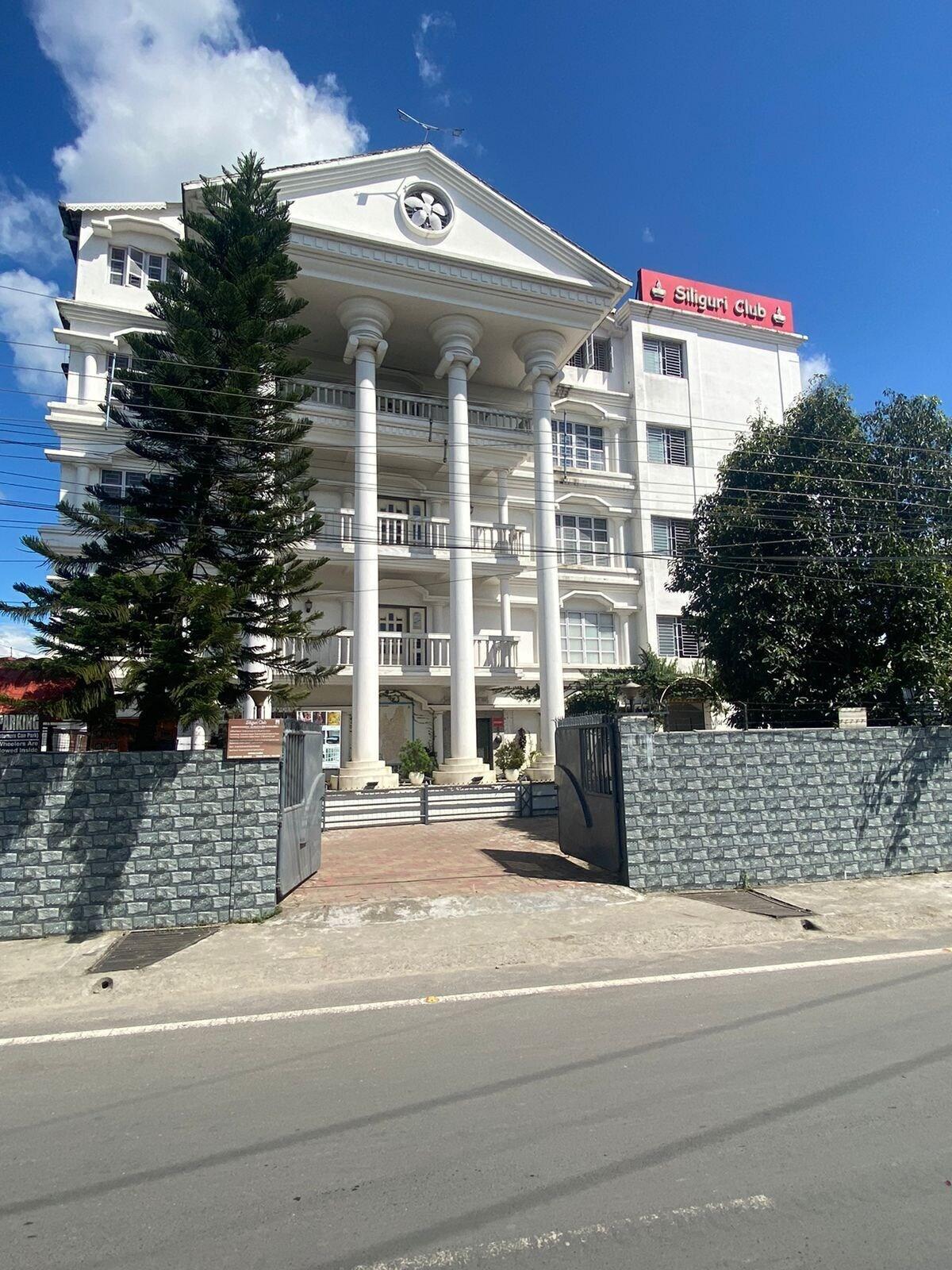 Vista Exterior Siliguri Club