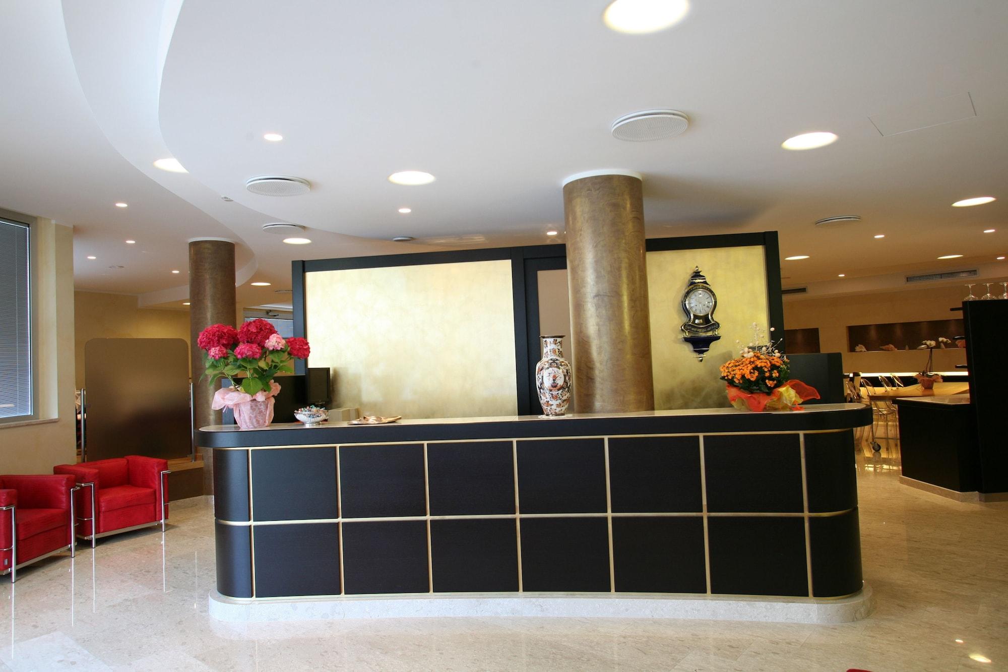 Vista Lobby Hotel 5 Vie