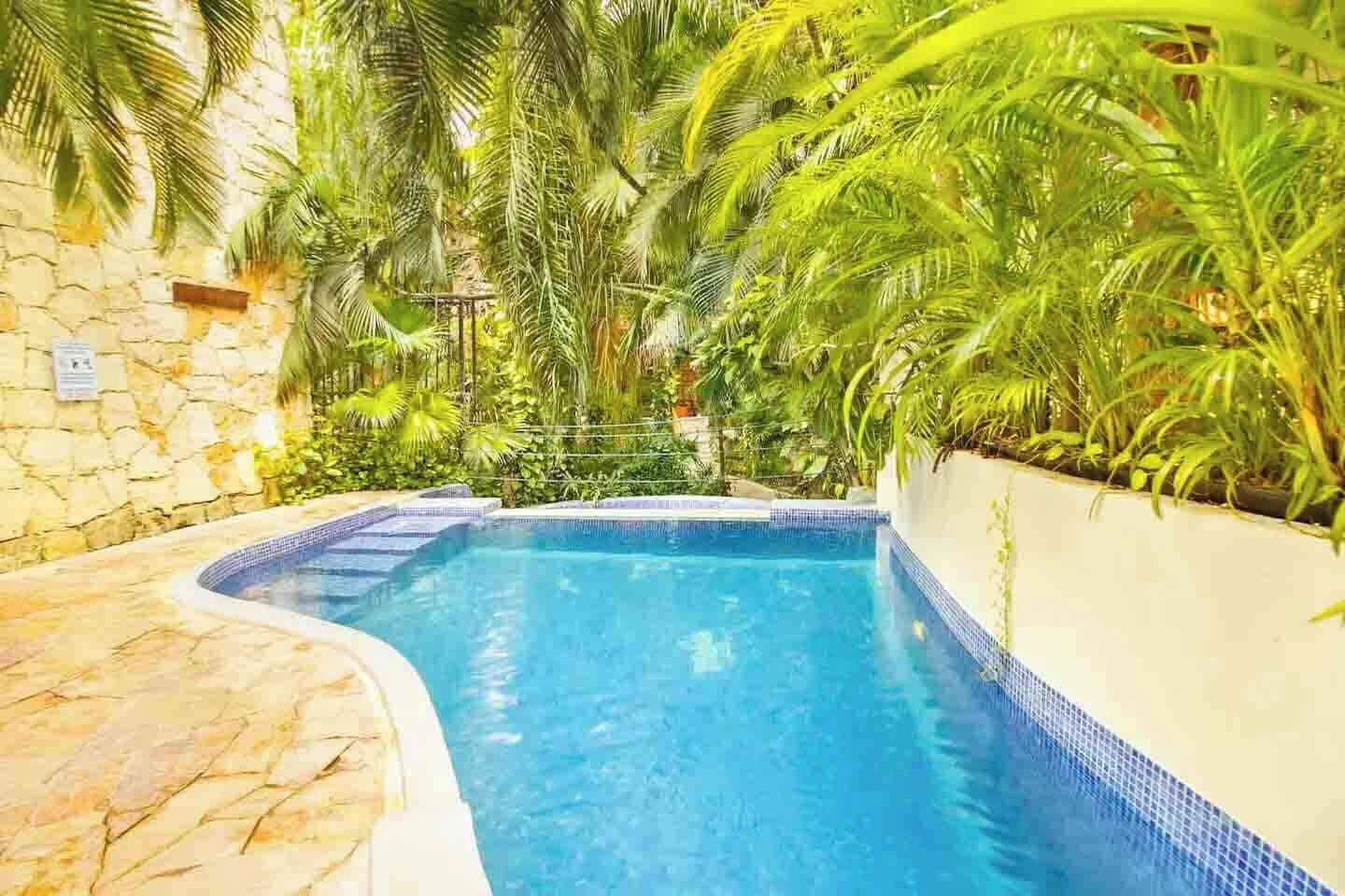 Vista Piscina Villas Sacbe Condo Hotel and Beach Club