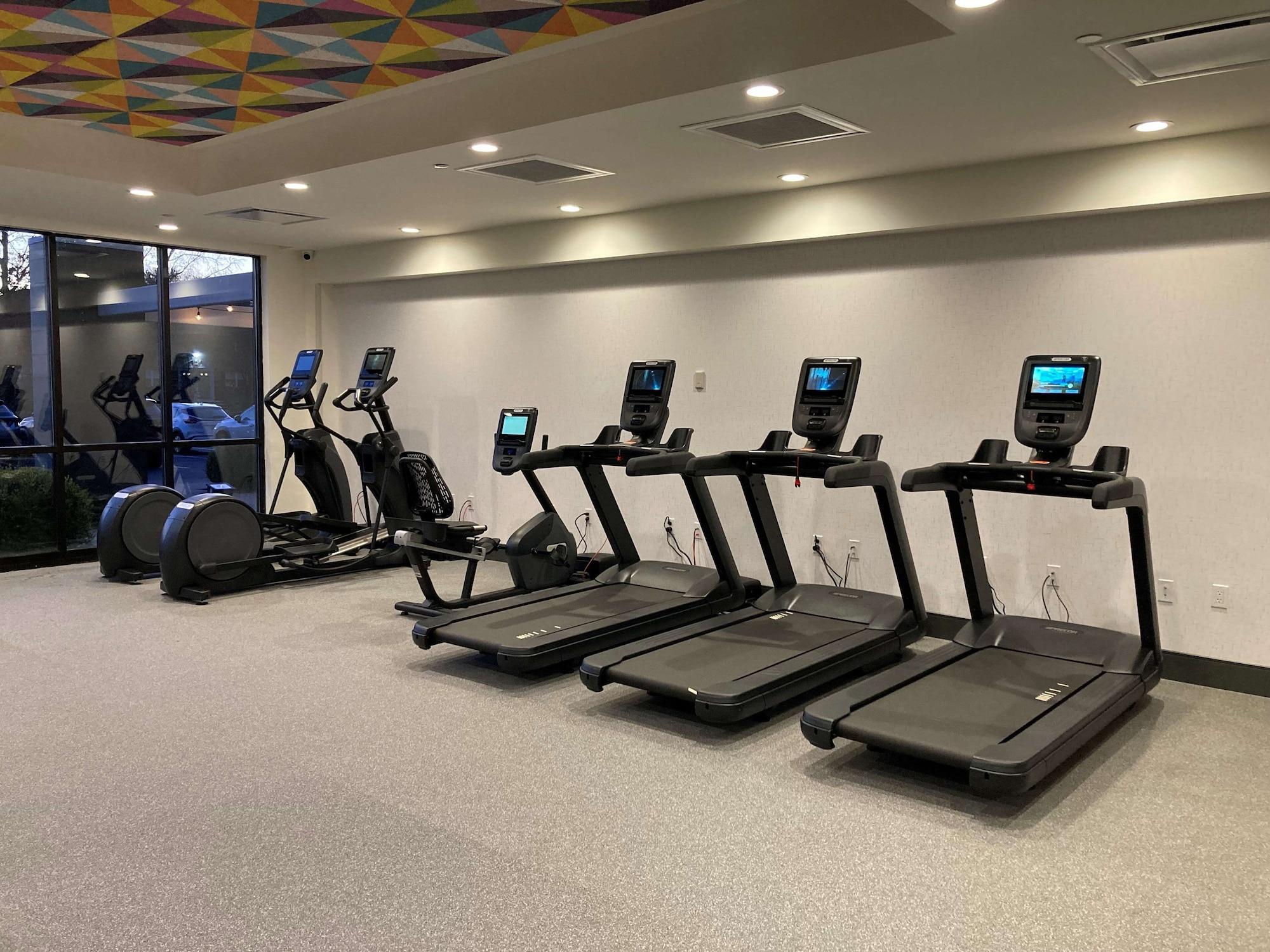 Gimnasio Home2 Suites by Hilton Hasbrouck Heights