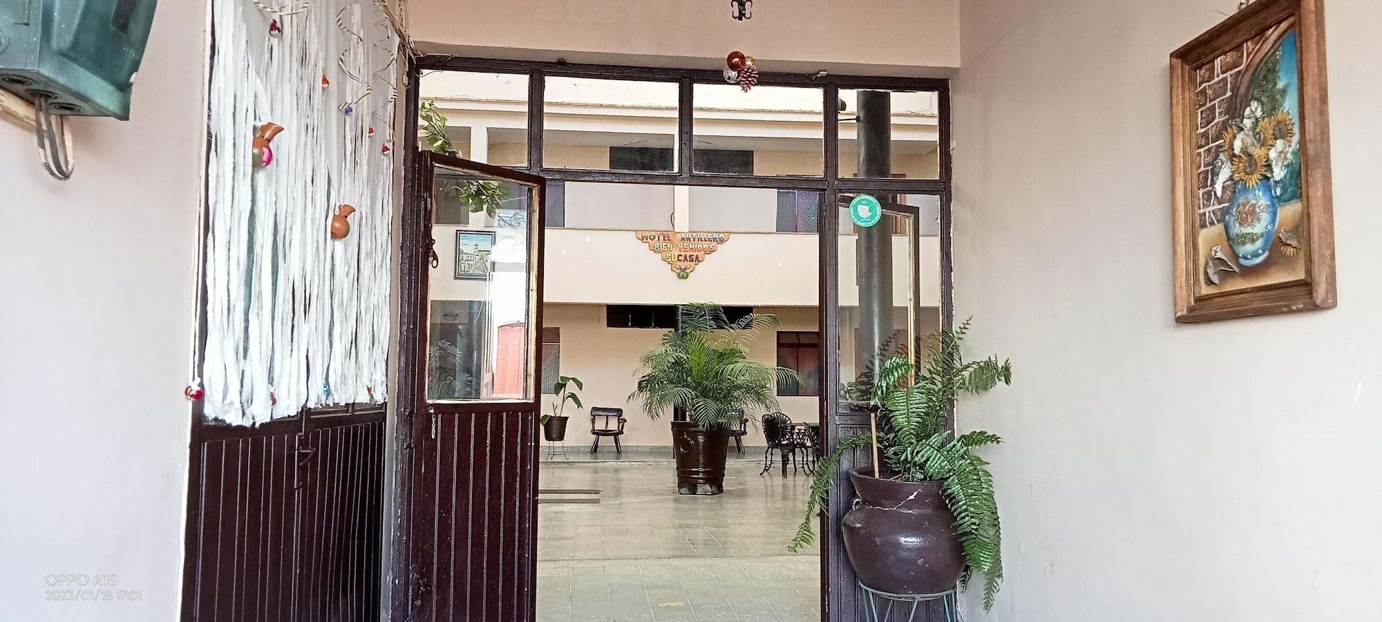 Vista Exterior Hotel Casa del Artillero