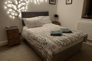 Alquiler Vacacional - 1 Bed Flat - Sleeps 4 - Garden - Parking - Wifi