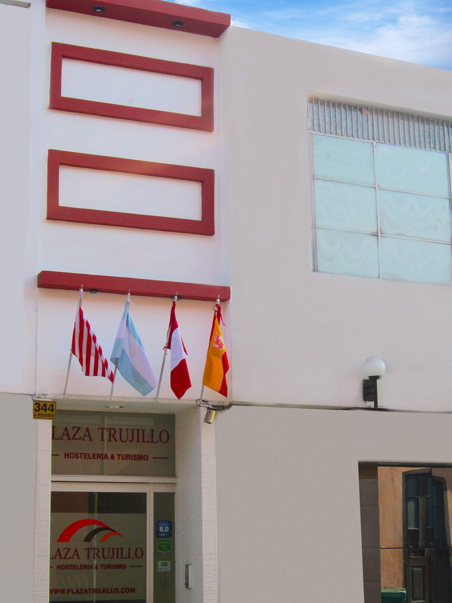 Vista Exterior Plaza Trujillo Hotel