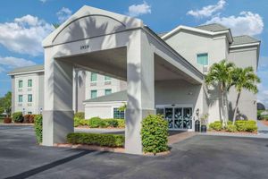 Alojamiento - Sleep Inn Clearwater - St Petersburg