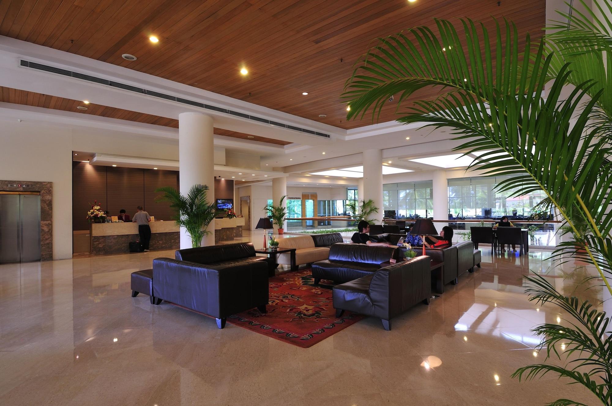 Vista Lobby ParkCity Everly Hotel Miri