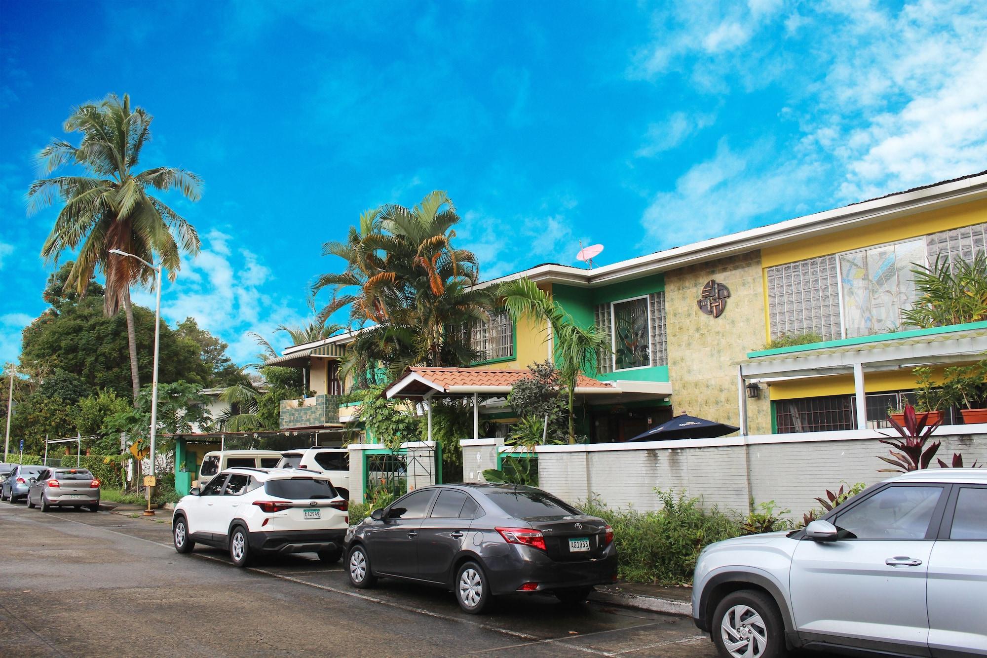 Vista Exterior Canal Inn B&B Panama