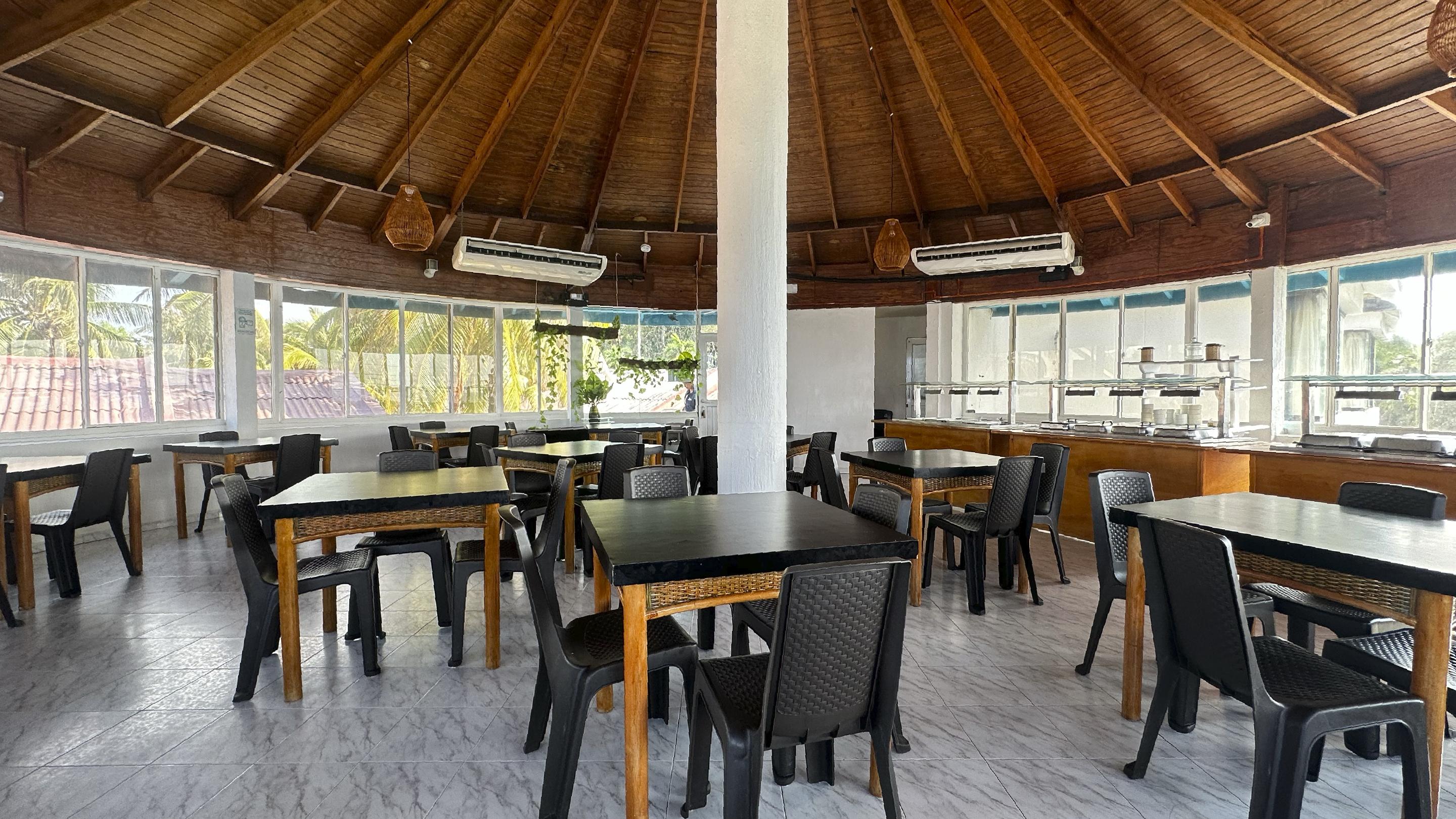 Restaurant On Vacation Blue Reef