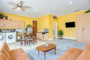 Alquiler Vacacional - Outdoor Entertainment Area: Quiet Aurora Studio!