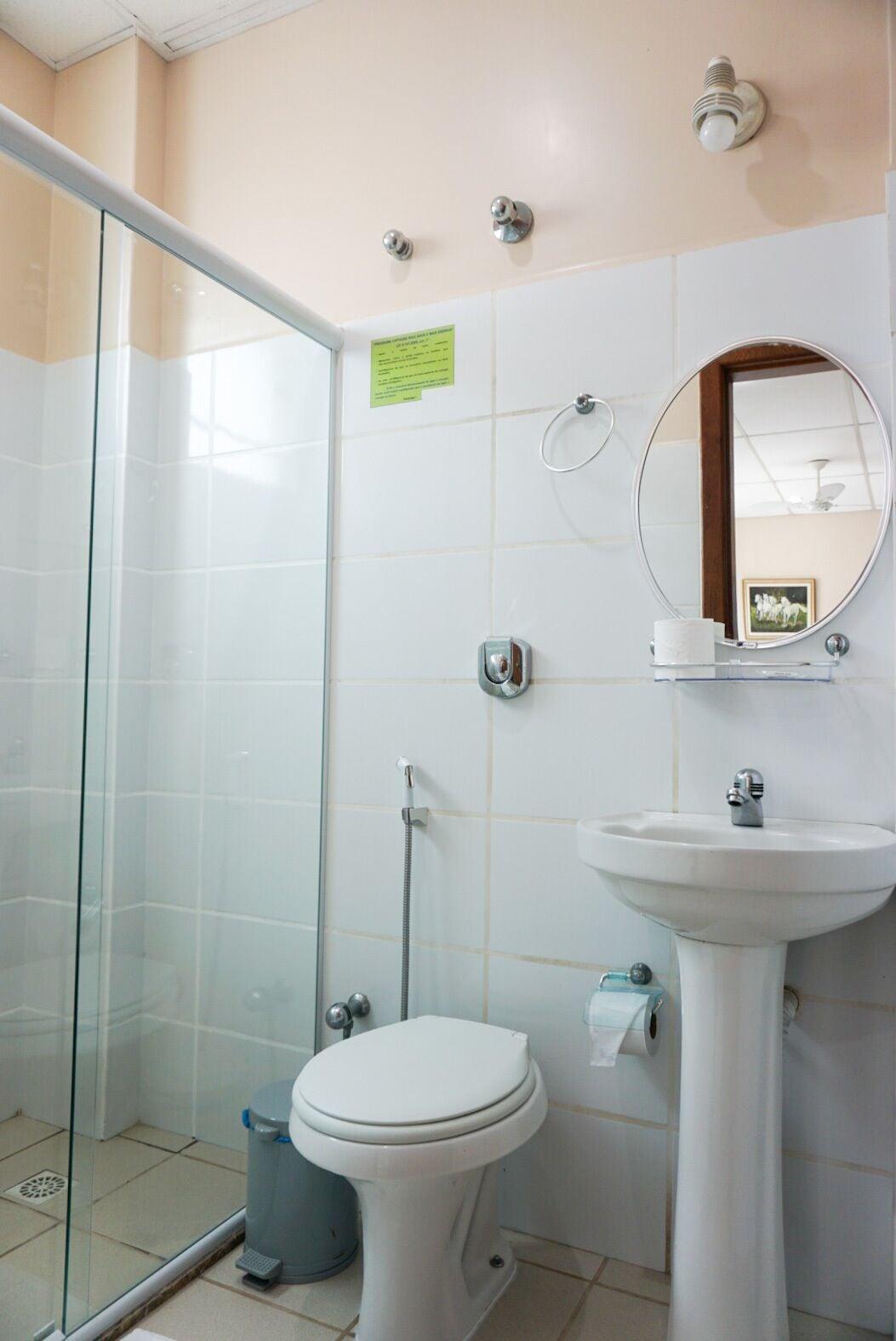 Equipamiento de Habitación Lord Hotel Camburi