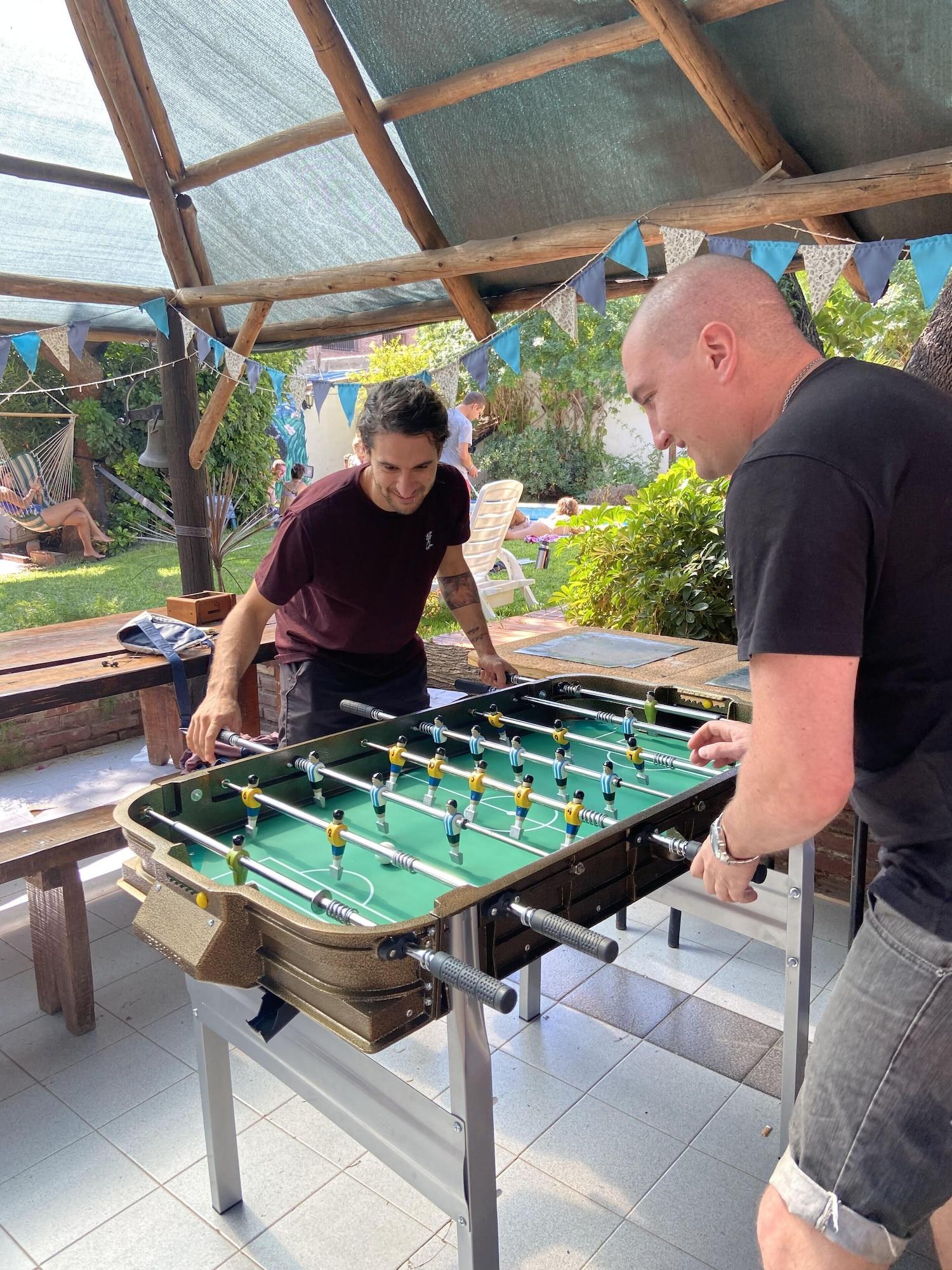 Instalaciones Recreativas Gorilla - Hostel