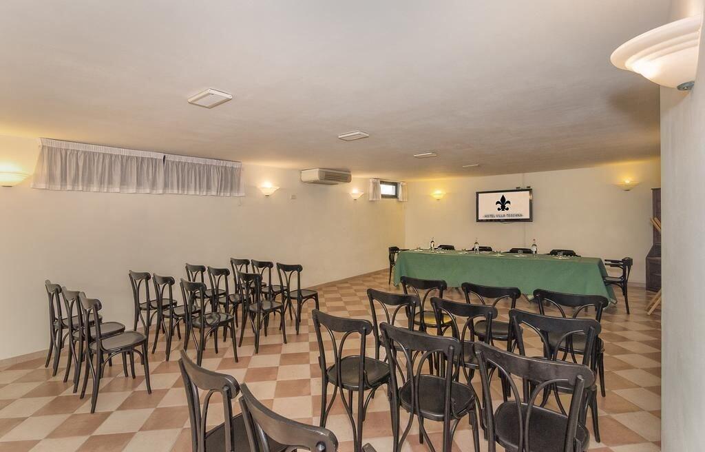 Sala de Reuniones Villa Toscana