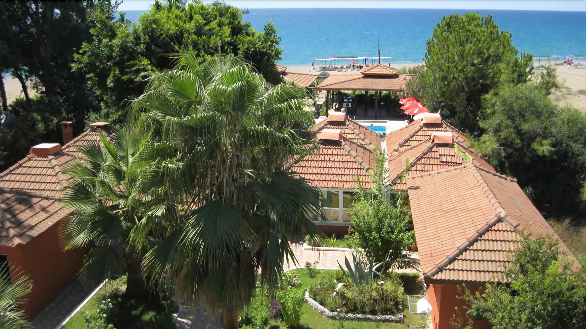 Vista Exterior As Queen Beach Hotel