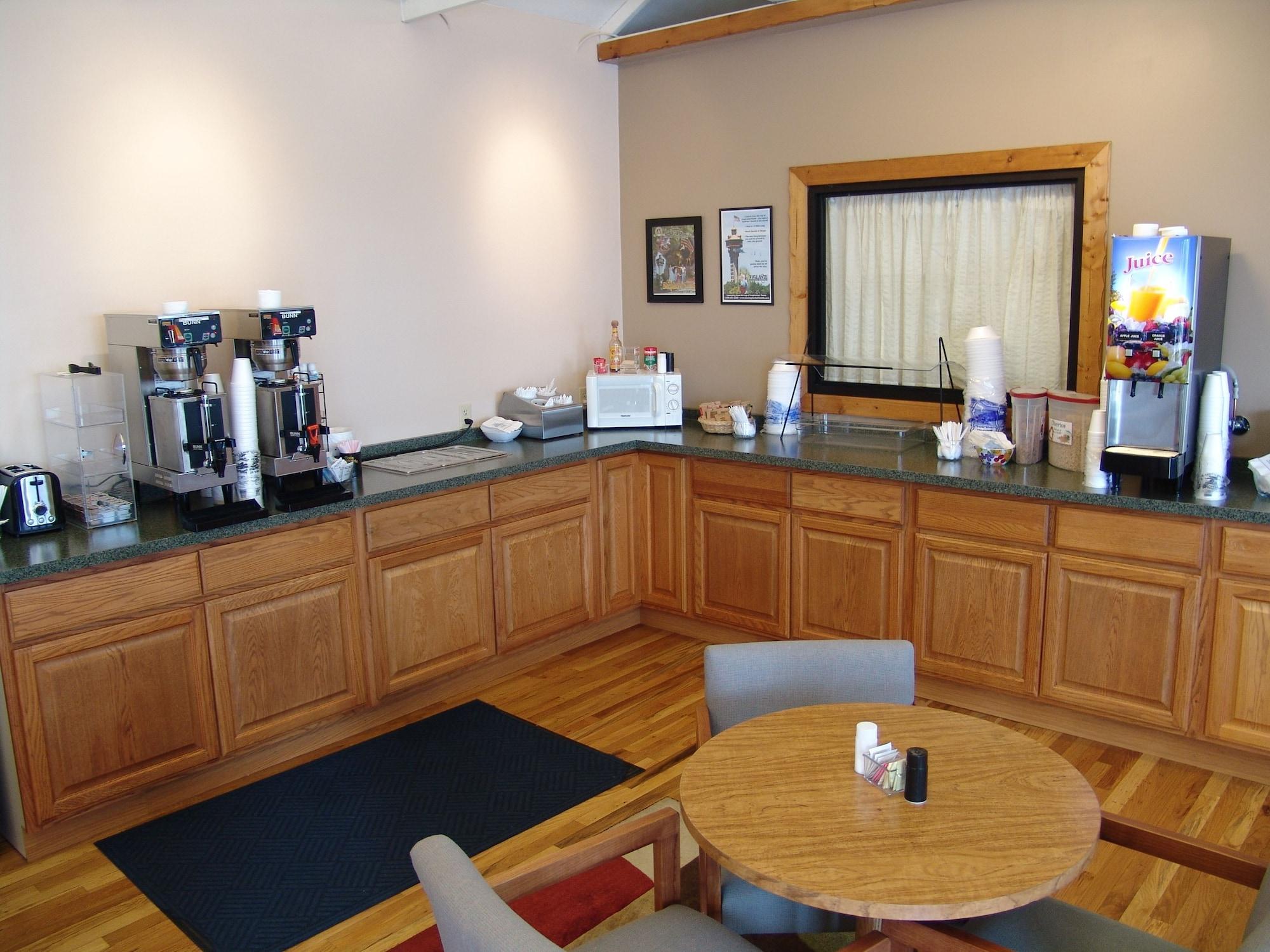 Bar/Salón Super 8 by Wyndham Branson / Shepherd of the Hills Exwy