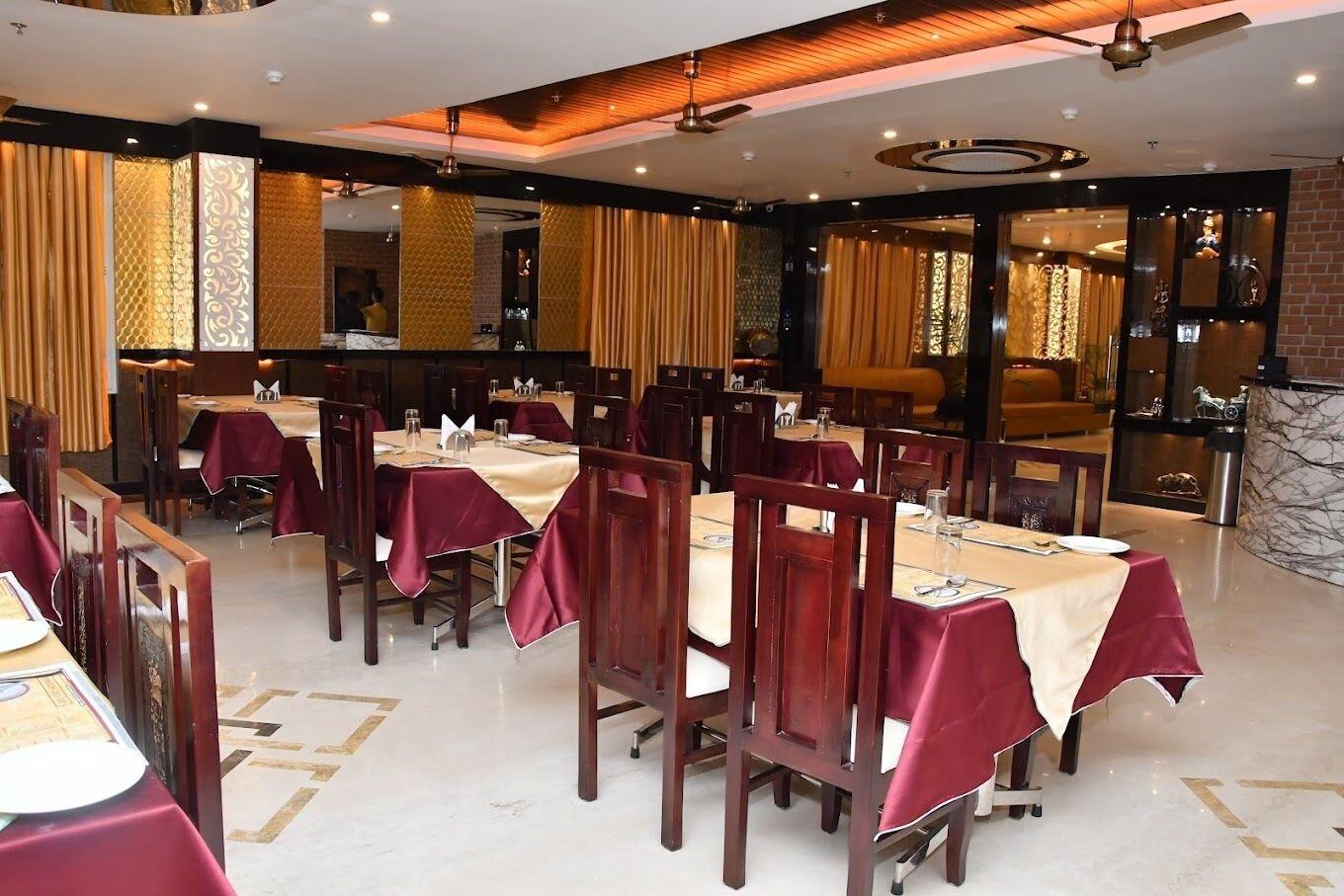 Restaurant Hotel The Grand by Nexottel