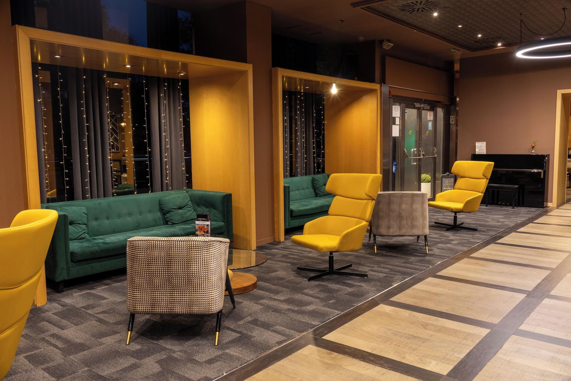 Bar/Salón Abba Madrid Hotel