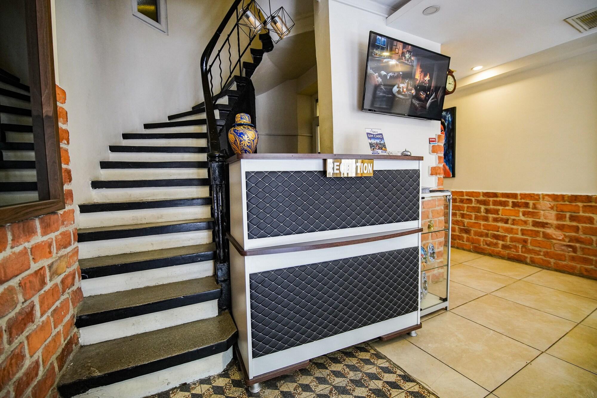 Vista Lobby Mitani Suites