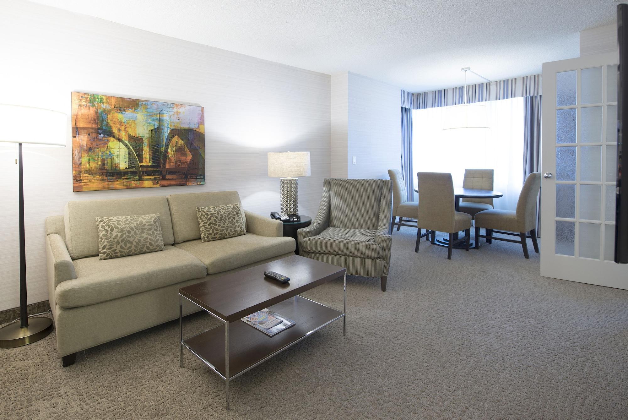 Comodidades del Alojamiento Cambridge Suites Toronto