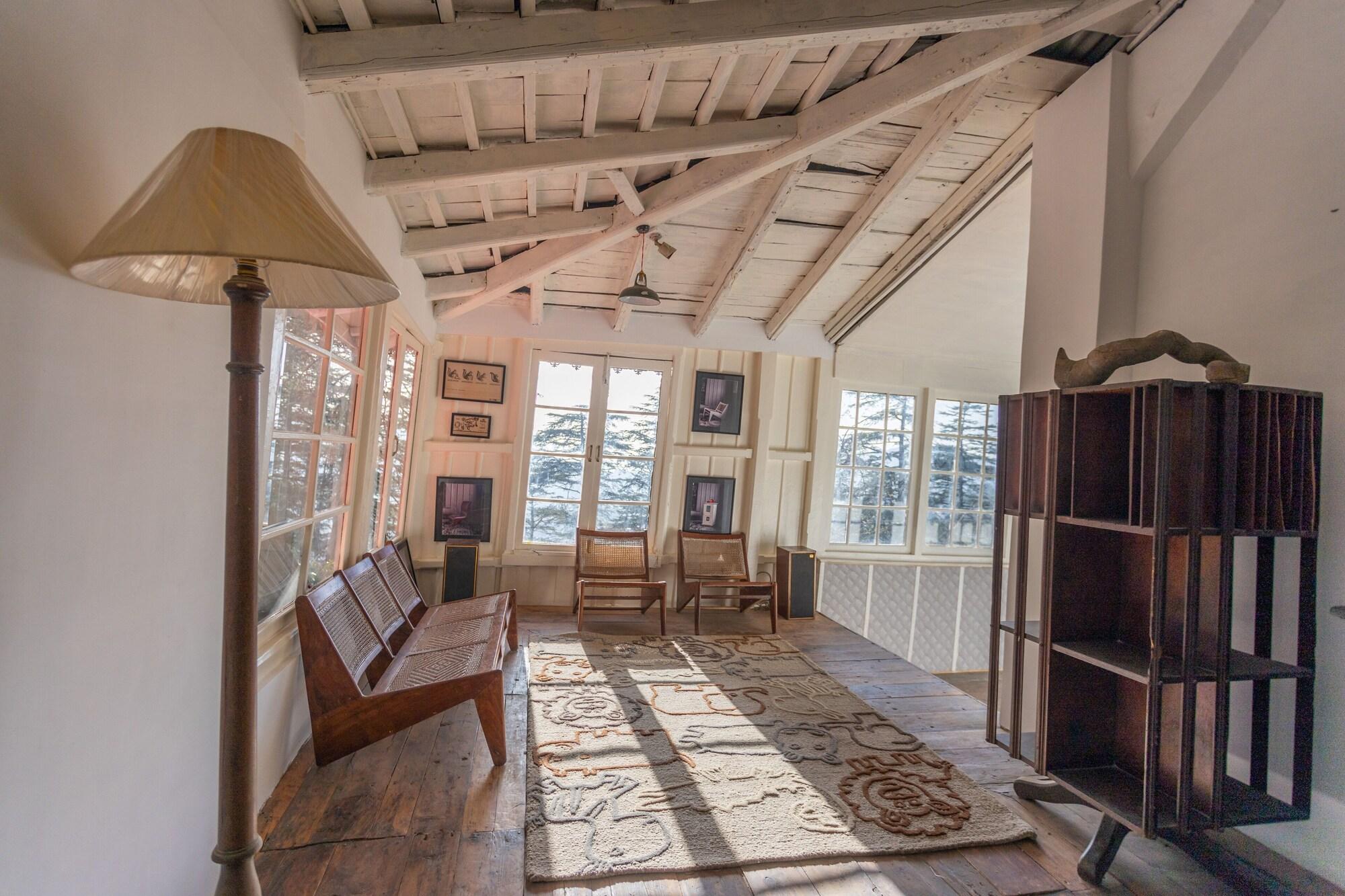 Vista Exterior Seclude Shimla Taraview