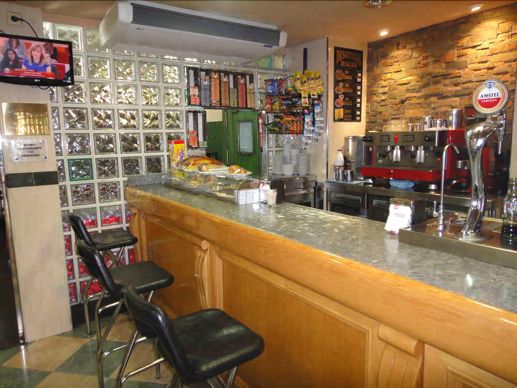 Bar/Salón Hostal Real