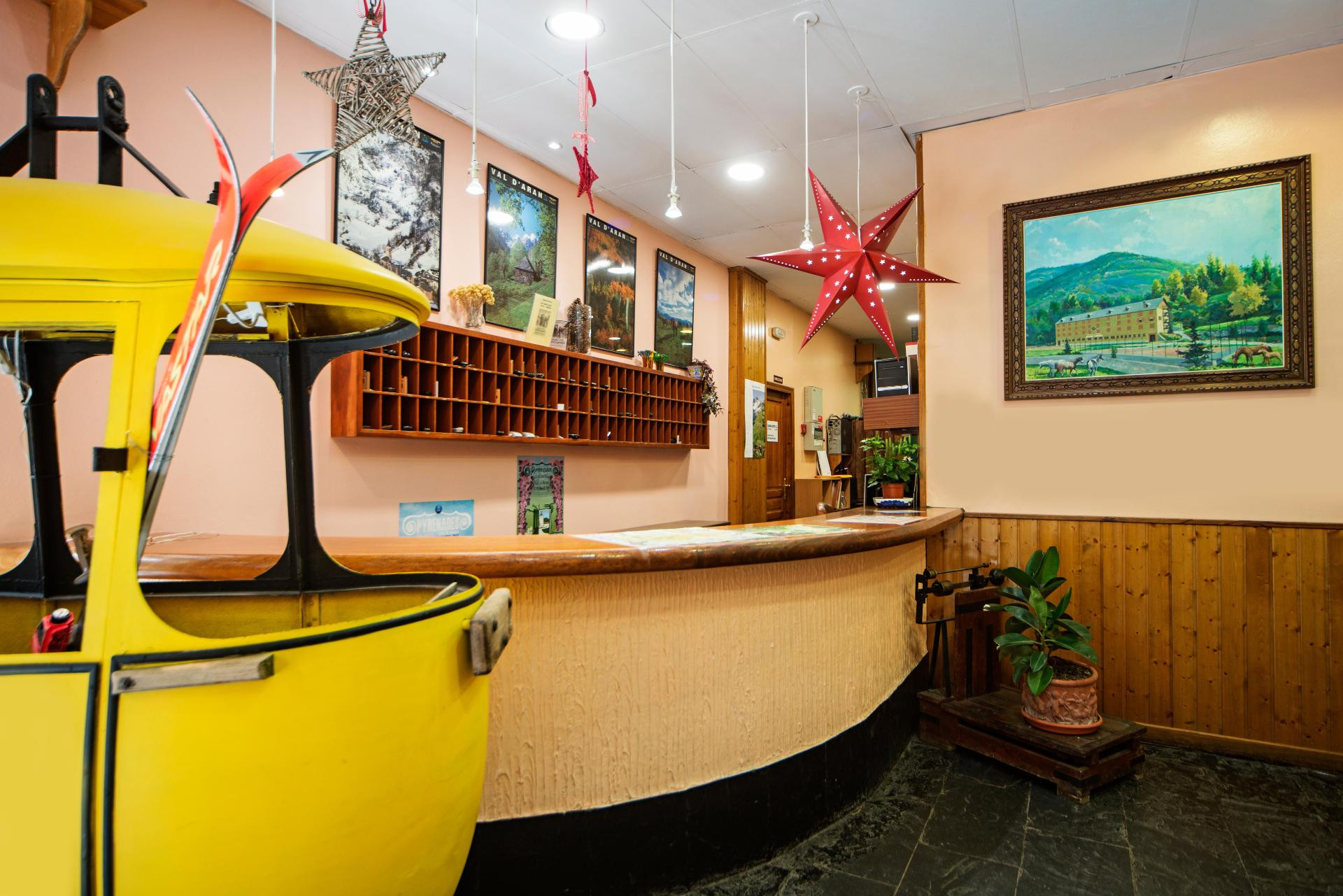 Vista Lobby Hotel Hipic
