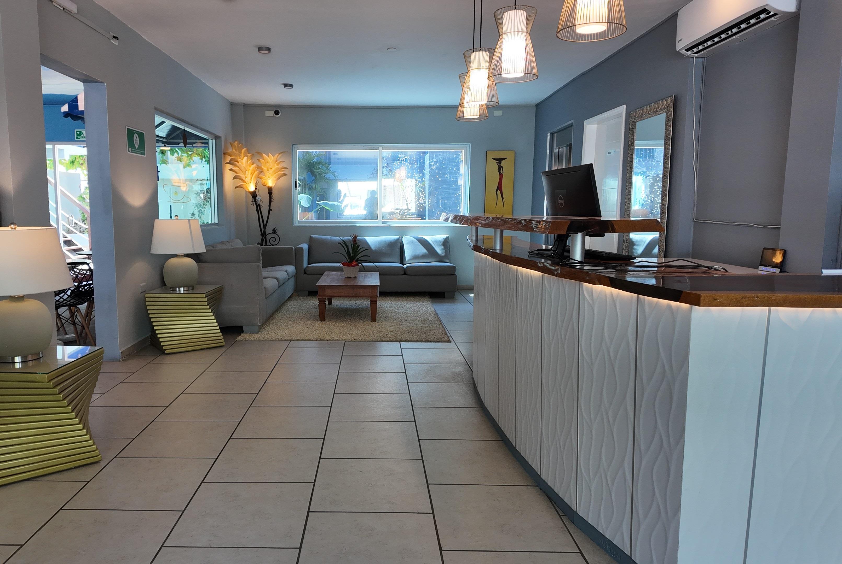 Vista Lobby Days Inn By Wyndham Playa Del Carmen