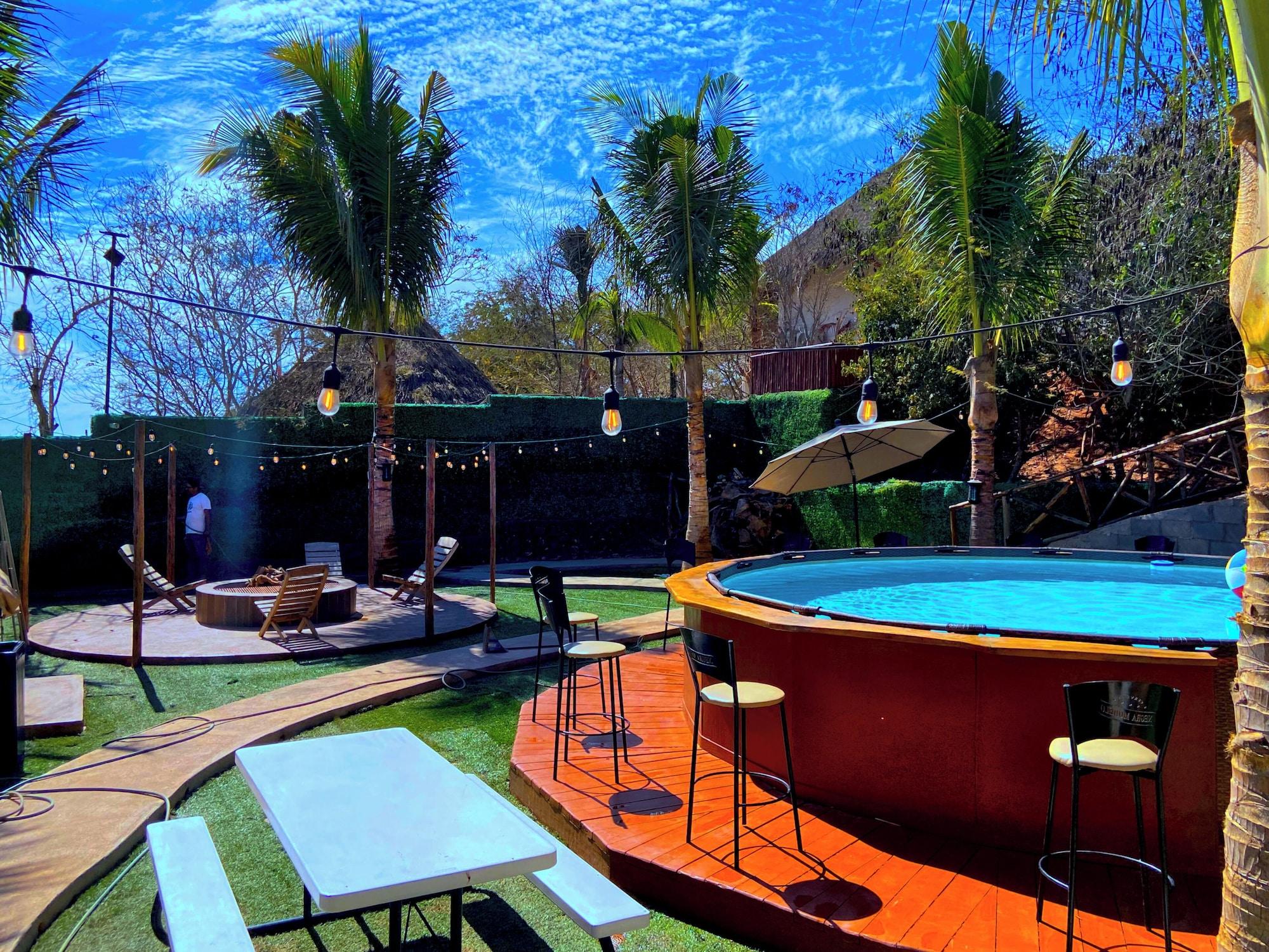 Vista Piscina Palm Valley Cabins