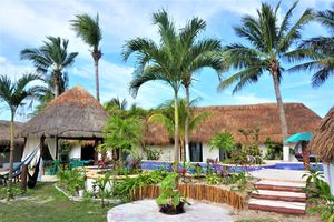 Hoteles a Pie de Playa Cerca de La Isla Shopping Village Todo Incluido