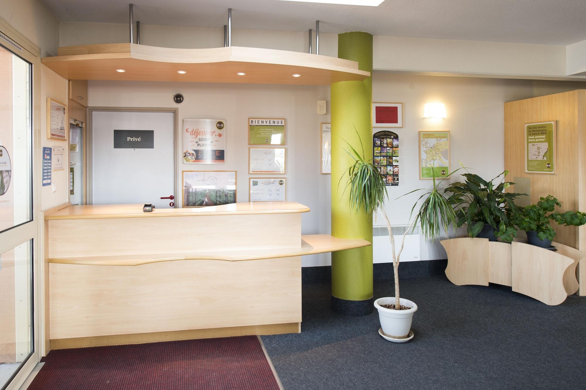 Vista Lobby B&B HOTEL Auxerre Monéteau