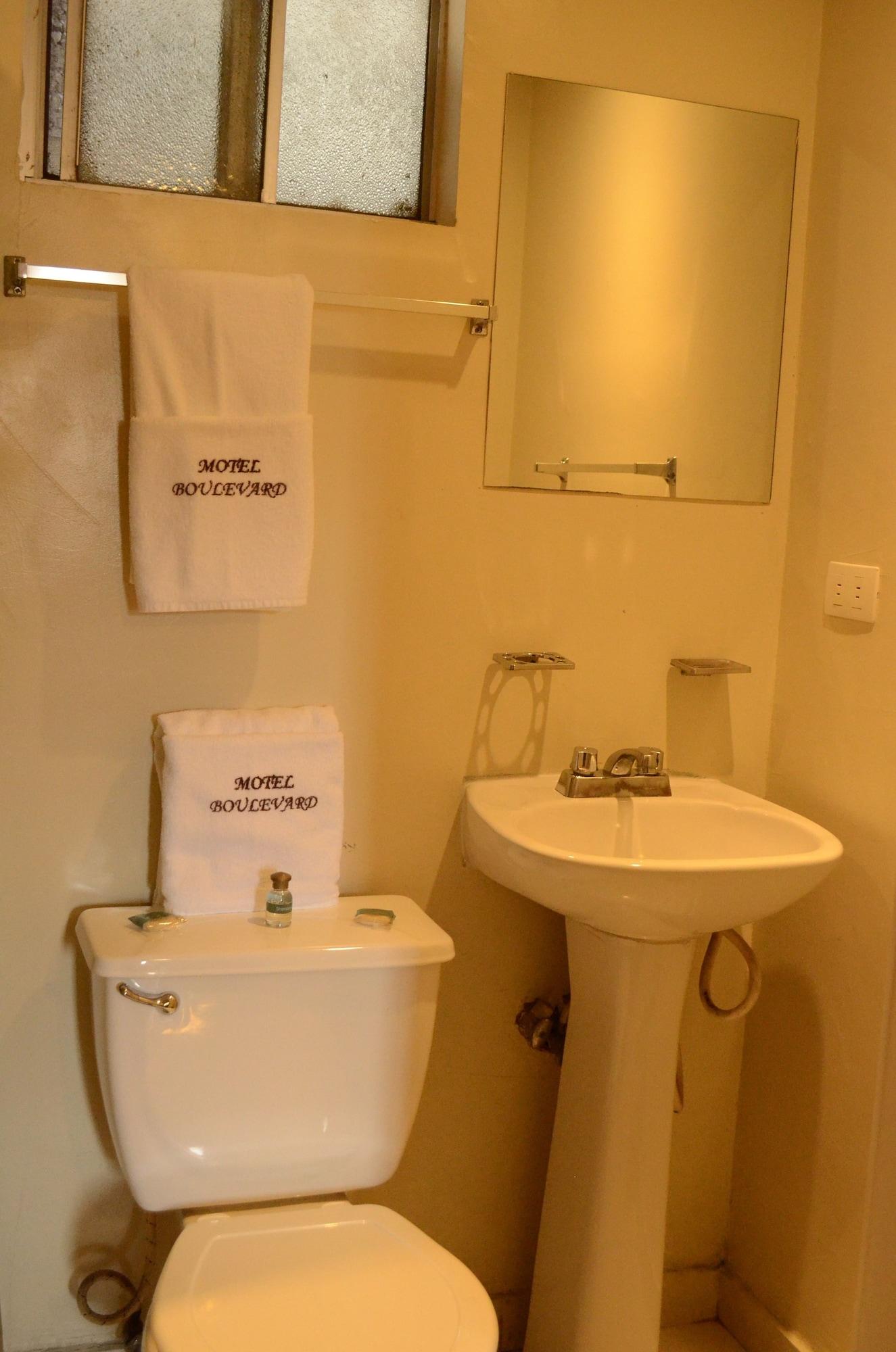 Equipamiento de Habitación Hotel Boulevard Mexicali