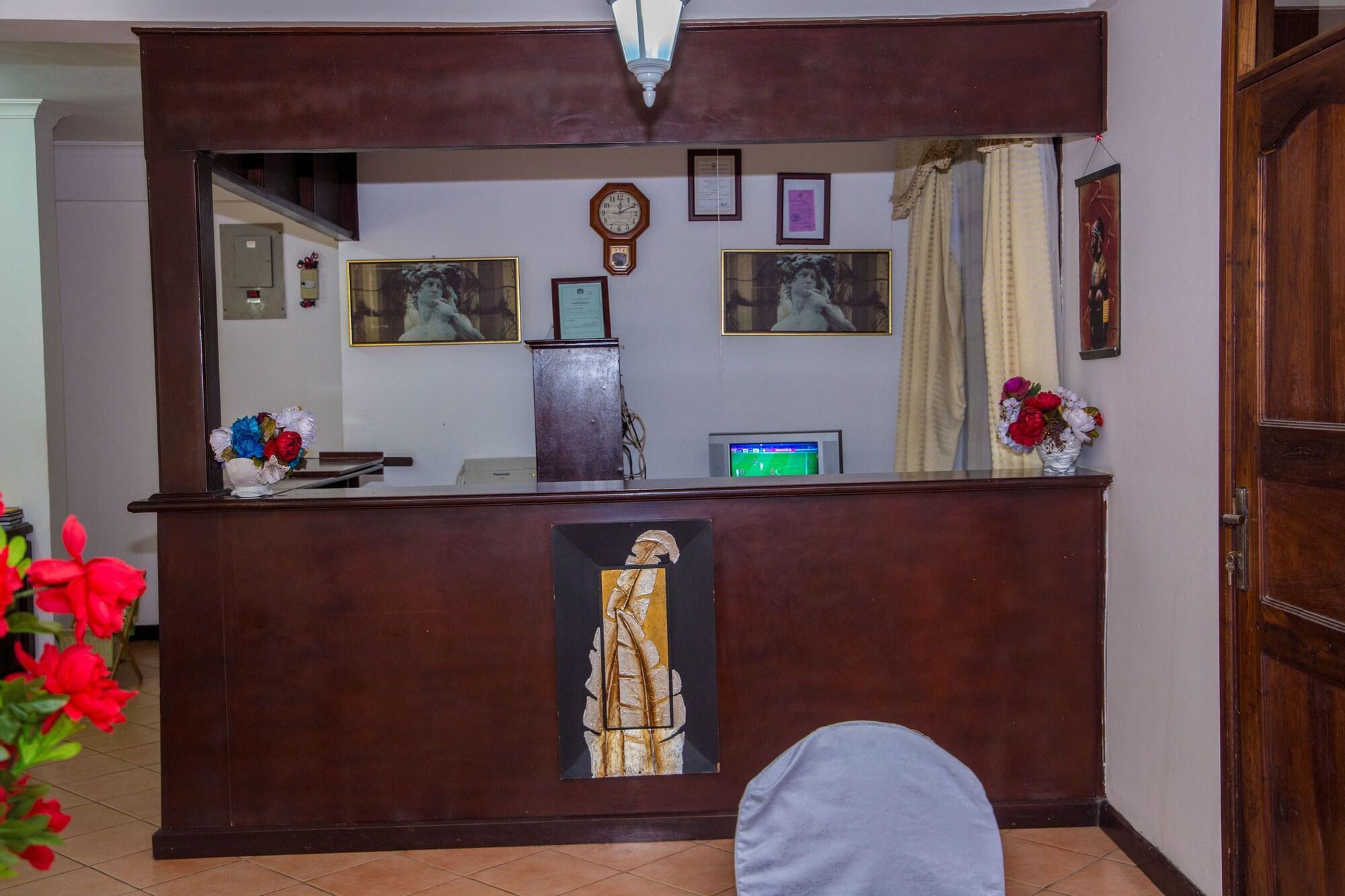 Vista Lobby Daisy Comfort Home