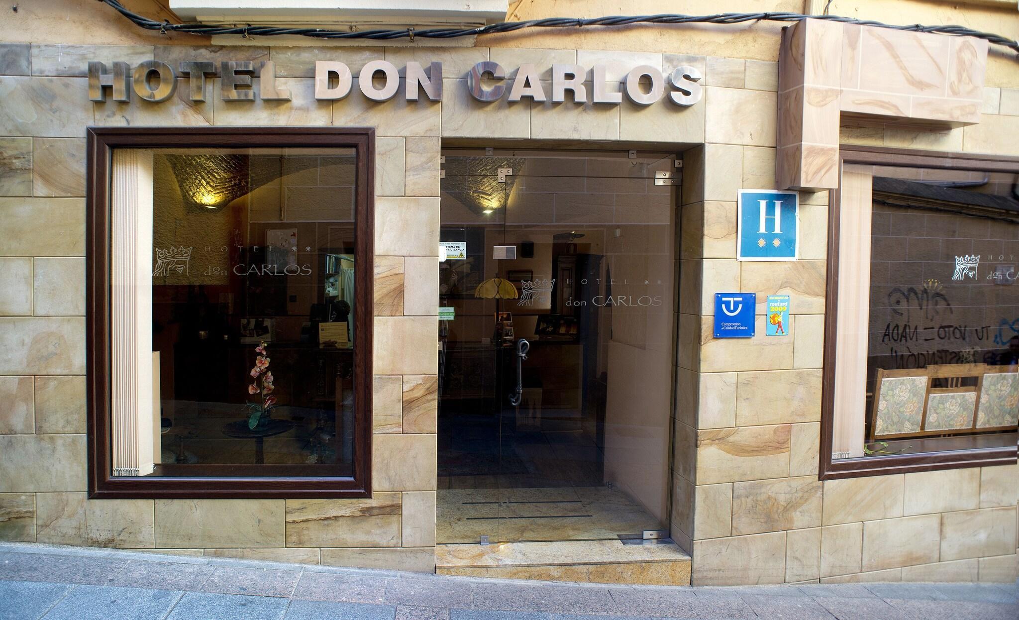 Vista Exterior Don Carlos Cáceres