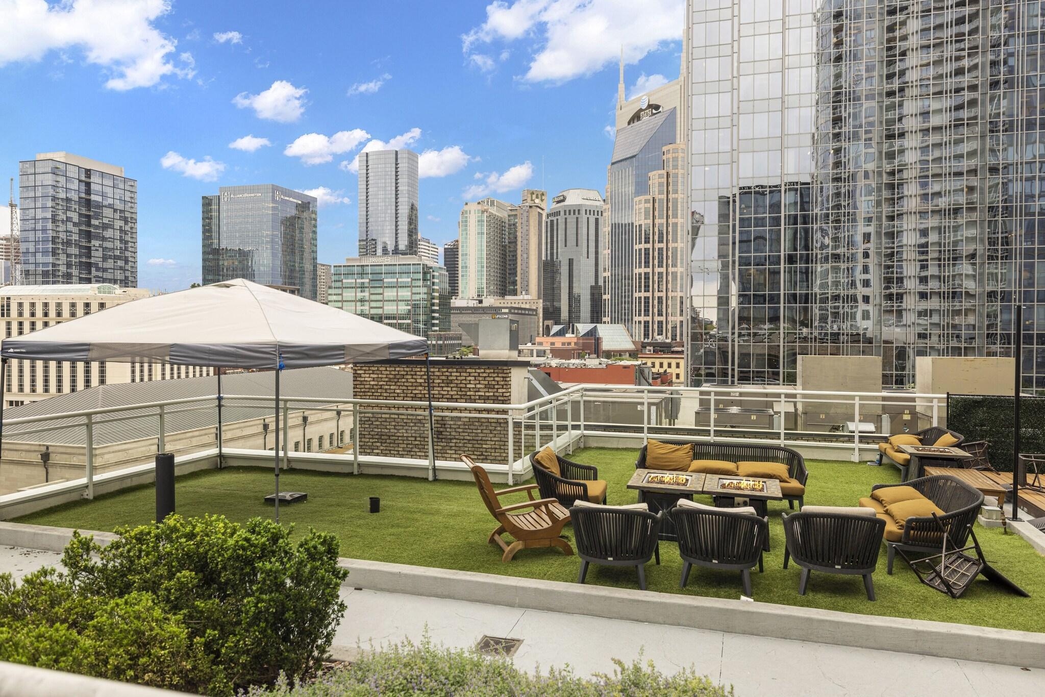 Varios Placemakr Premier SoBro