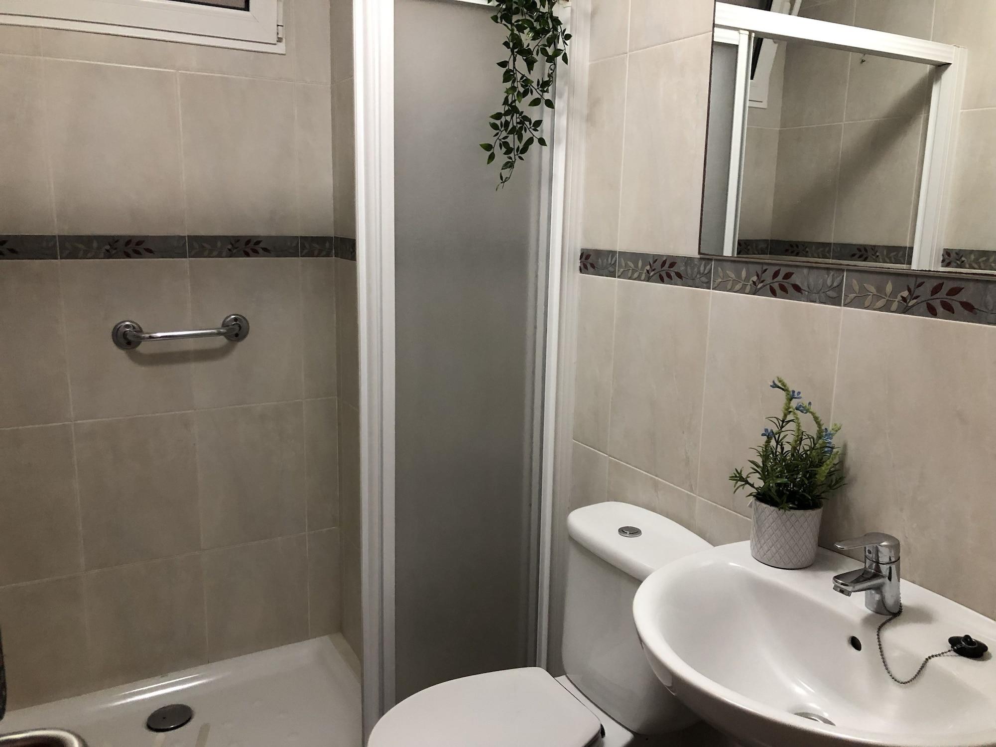 Equipamiento de Habitación Pensión Arias