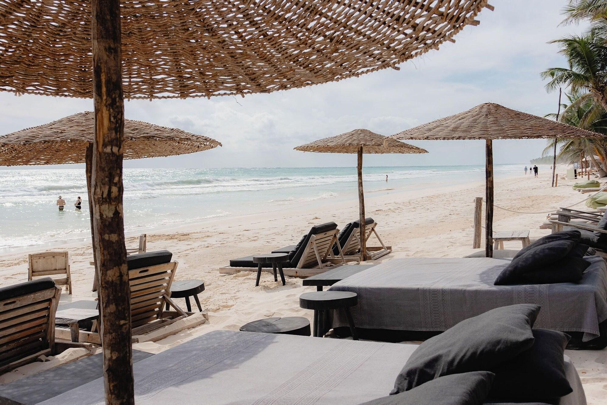 Playa Chiringuito Tulum