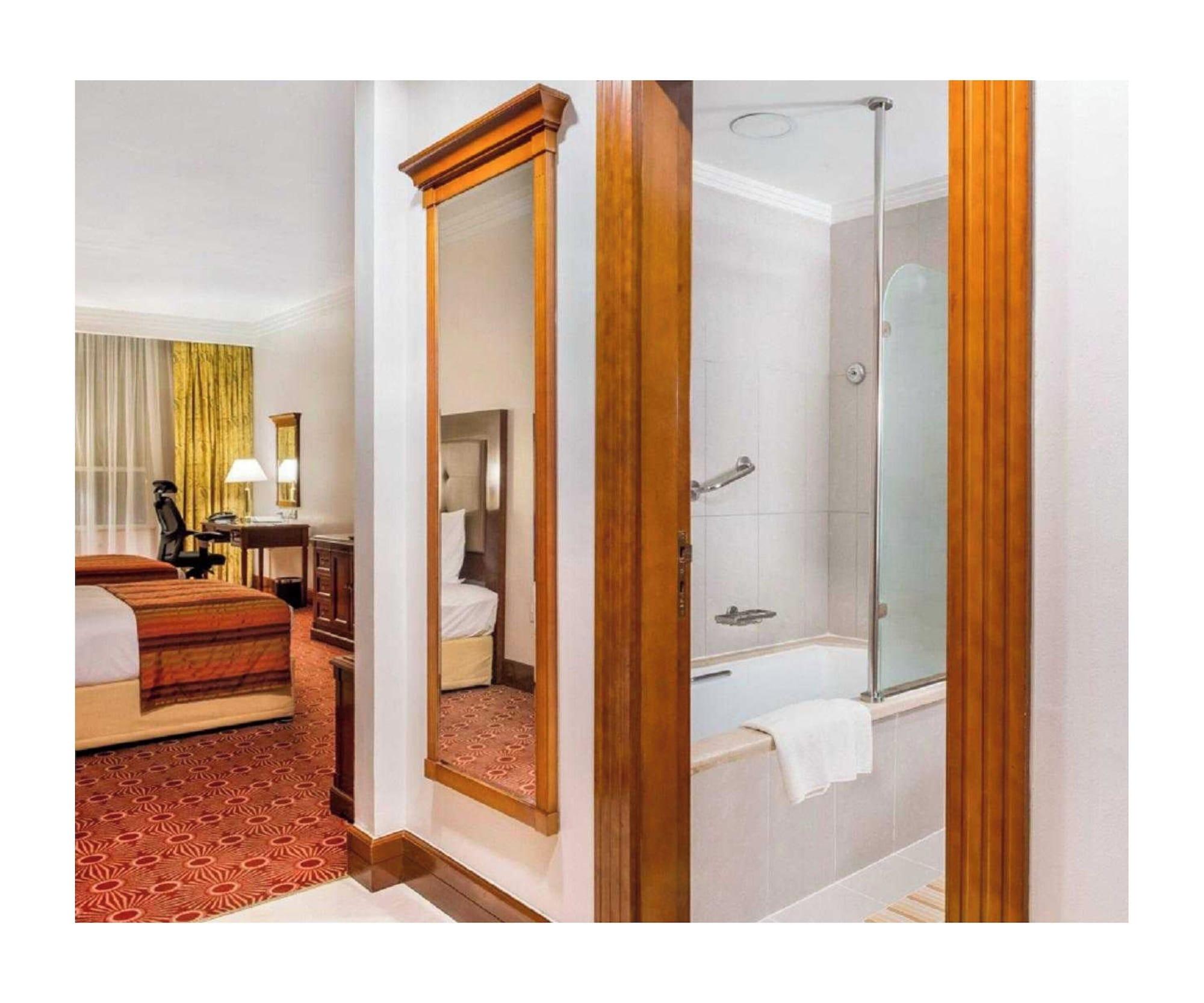 Habitación Sunday Hotel Holiday international Dubai