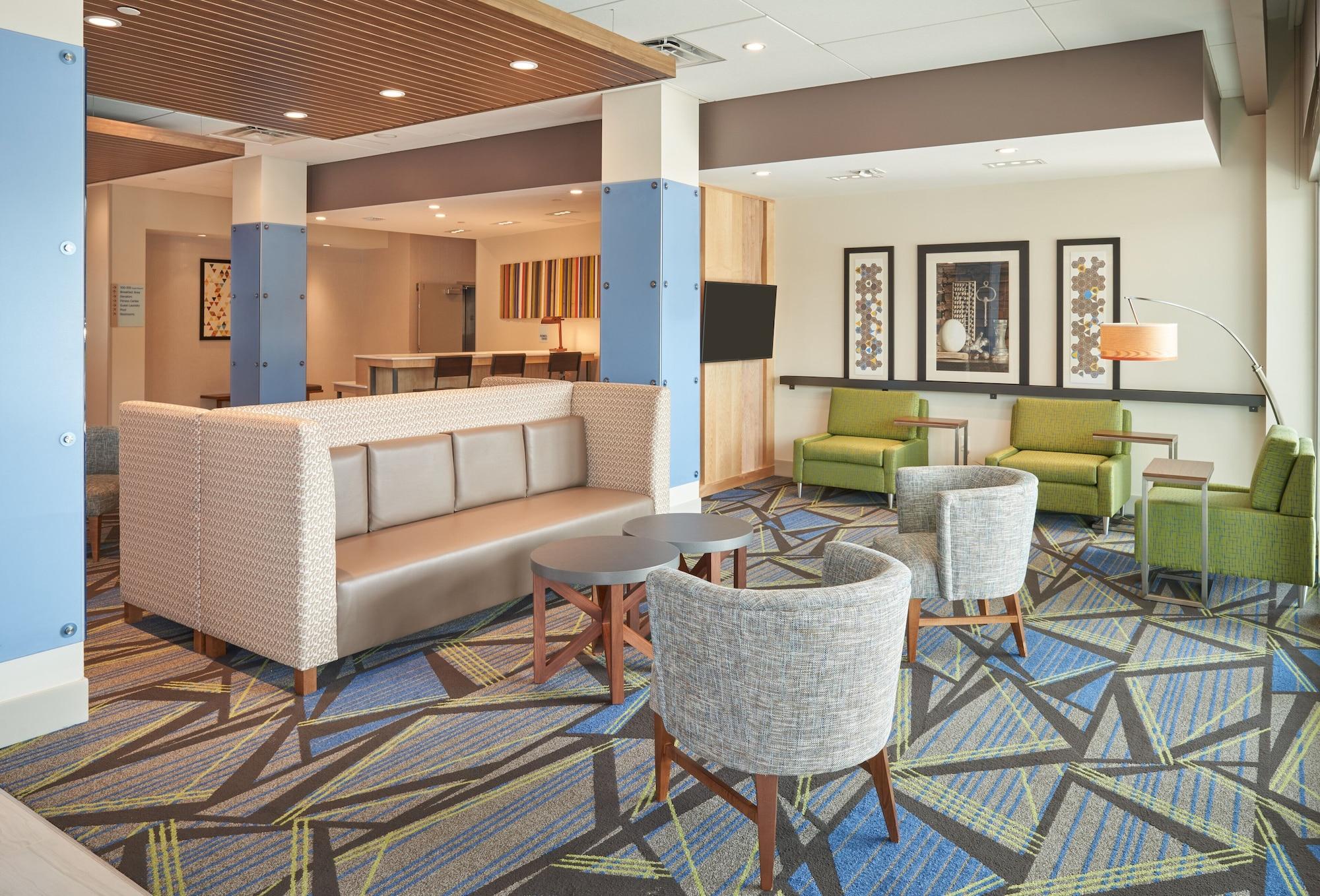 Vista Lobby Holiday Inn Express Doral Miami by IHG
