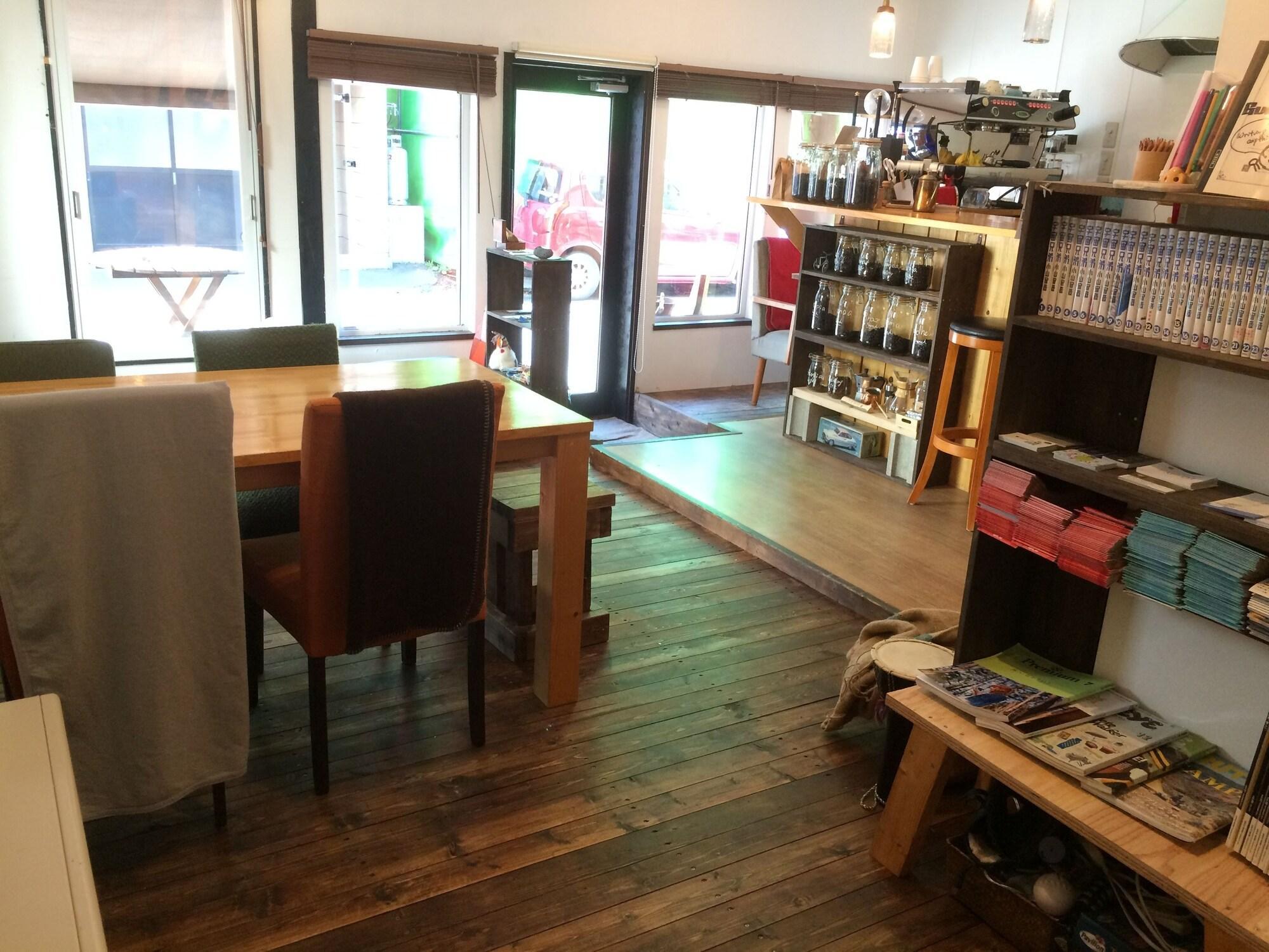 Bar/Salón Guest House YASUBE - Hostel