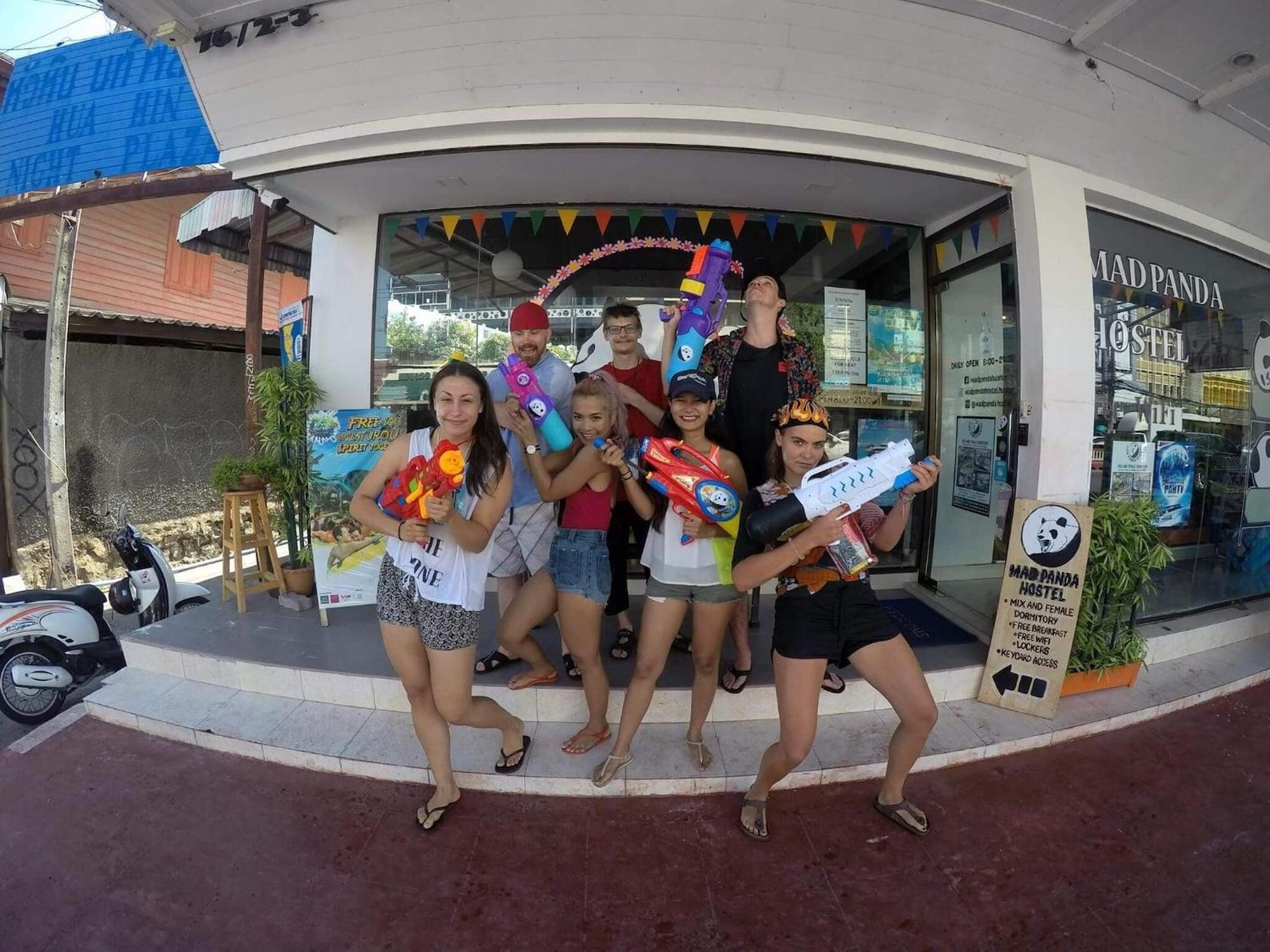 Vista Exterior Mad Panda Hostel