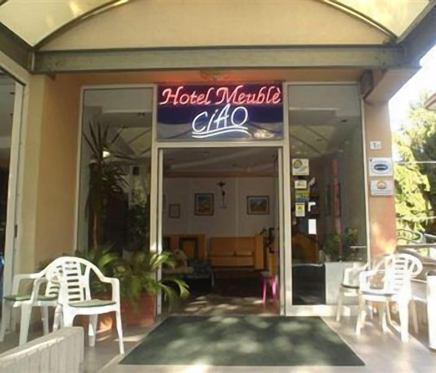 Vista Exterior Hotel Ciao