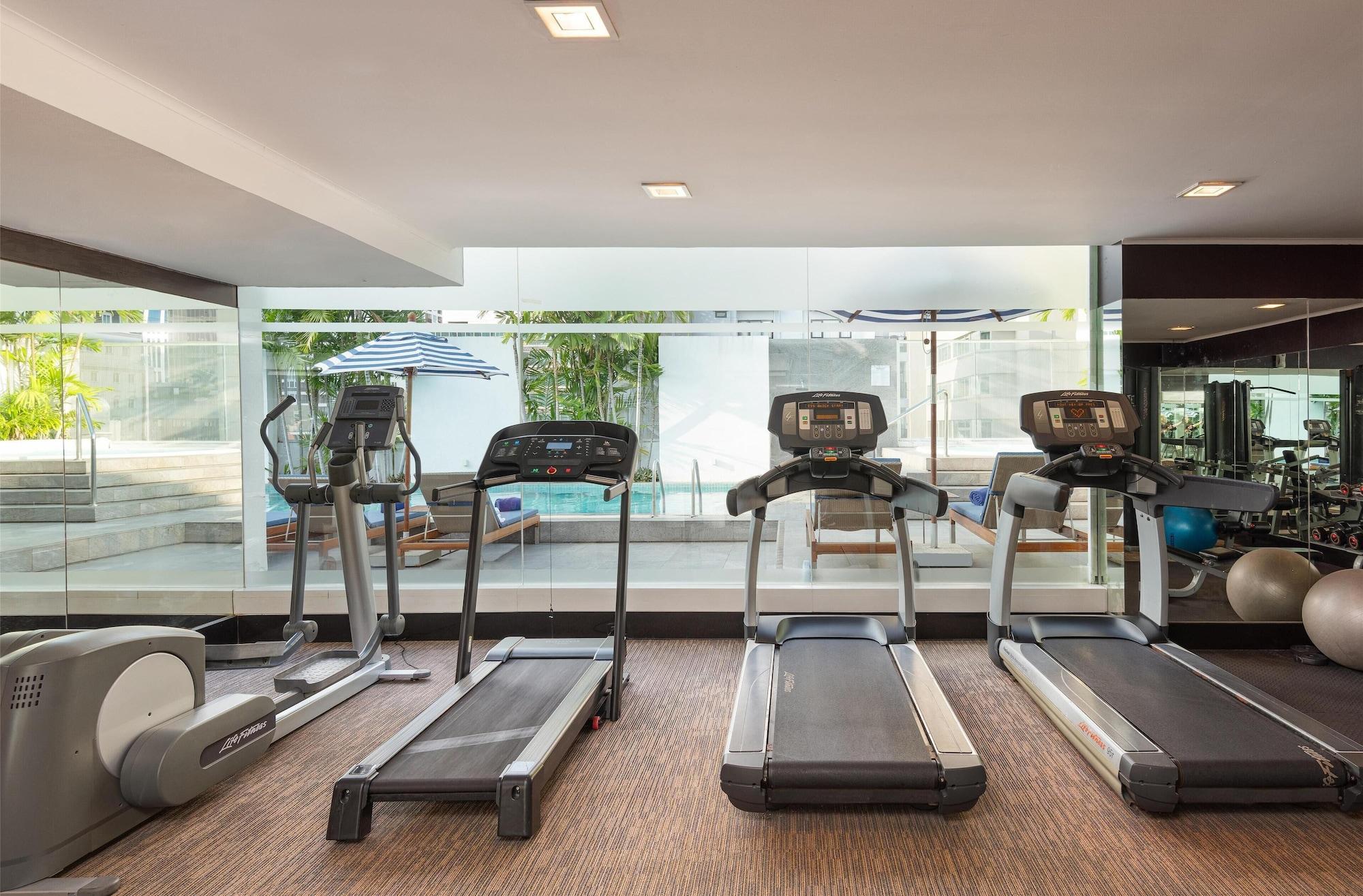 Gimnasio Radisson Suites Bangkok Sukhumvit