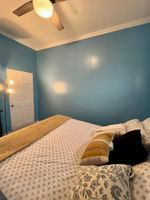 Alquiler Vacacional - Cozy, serene retreat minutes away from the city center.