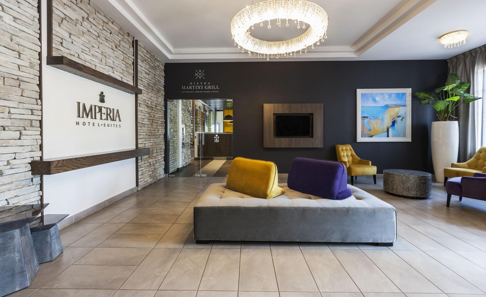 Vista Lobby Imperia Hotel & Suites Terrebonne