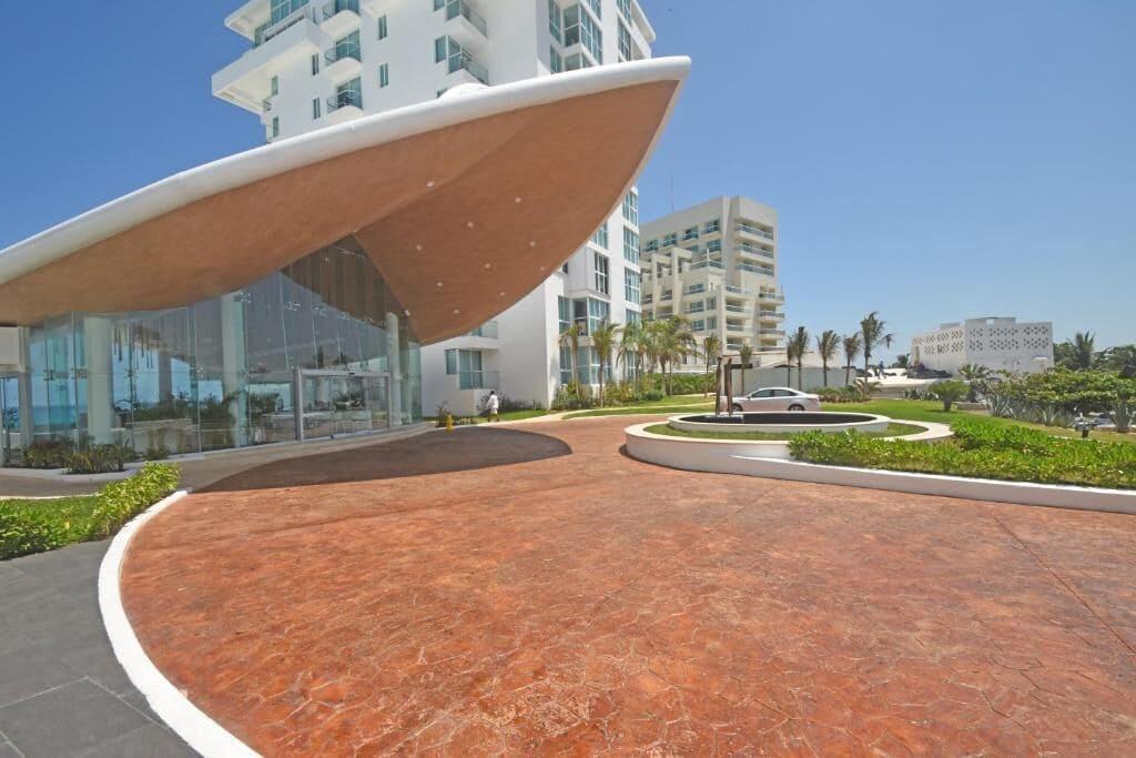 Vista Exterior Penthouse Tim