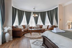 Alquiler Vacacional - - Beautiful Condo - King Bed - Free Waffle Breakfast -