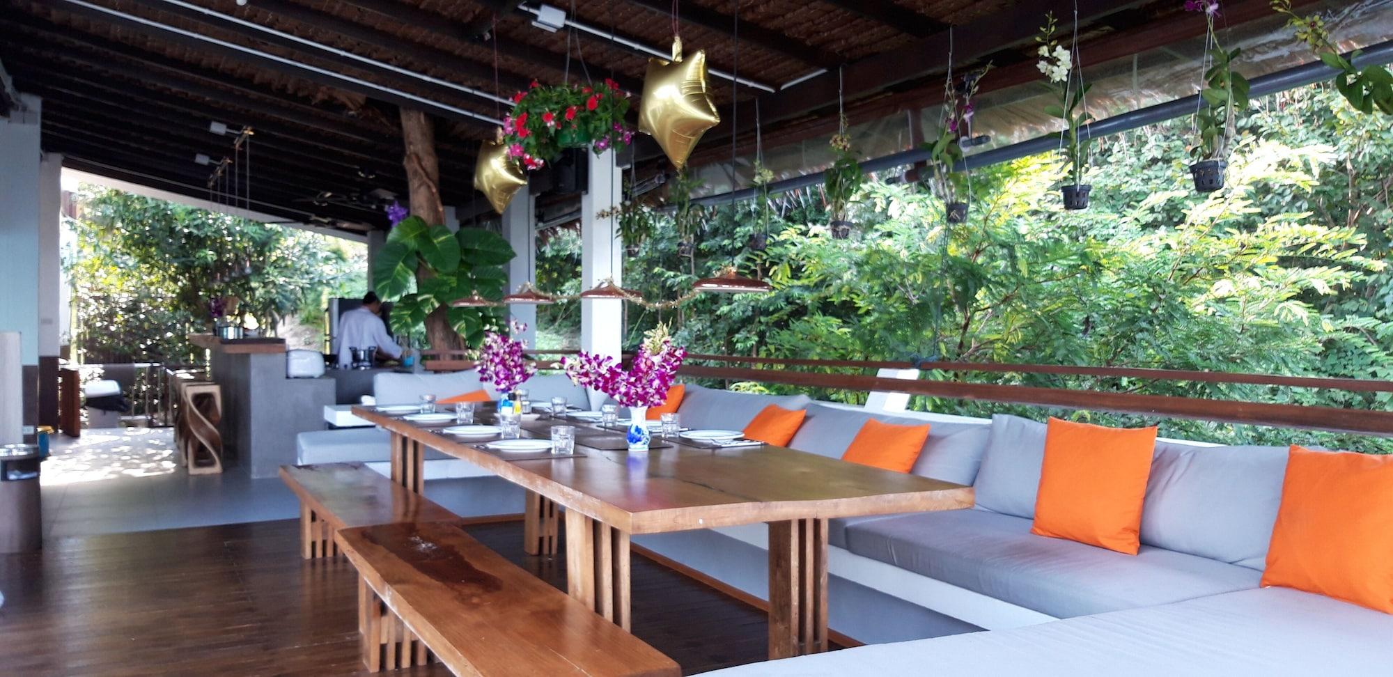 Restaurant Padel Phangan Suite