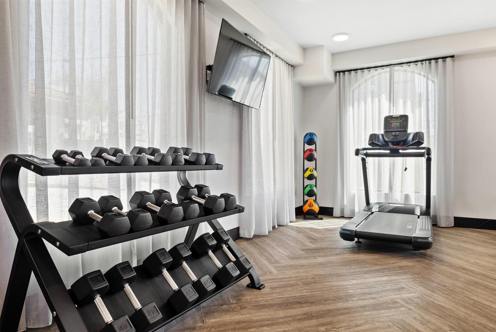 Gimnasio La Quinta Inn & Suites by Wyndham Santa Cruz