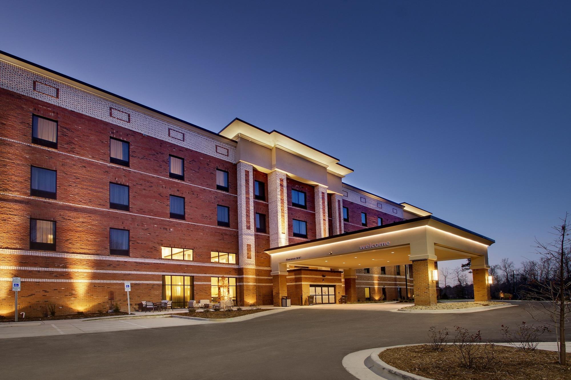 Vista Exterior Hampton Inn & Suites Knightdale Raleigh